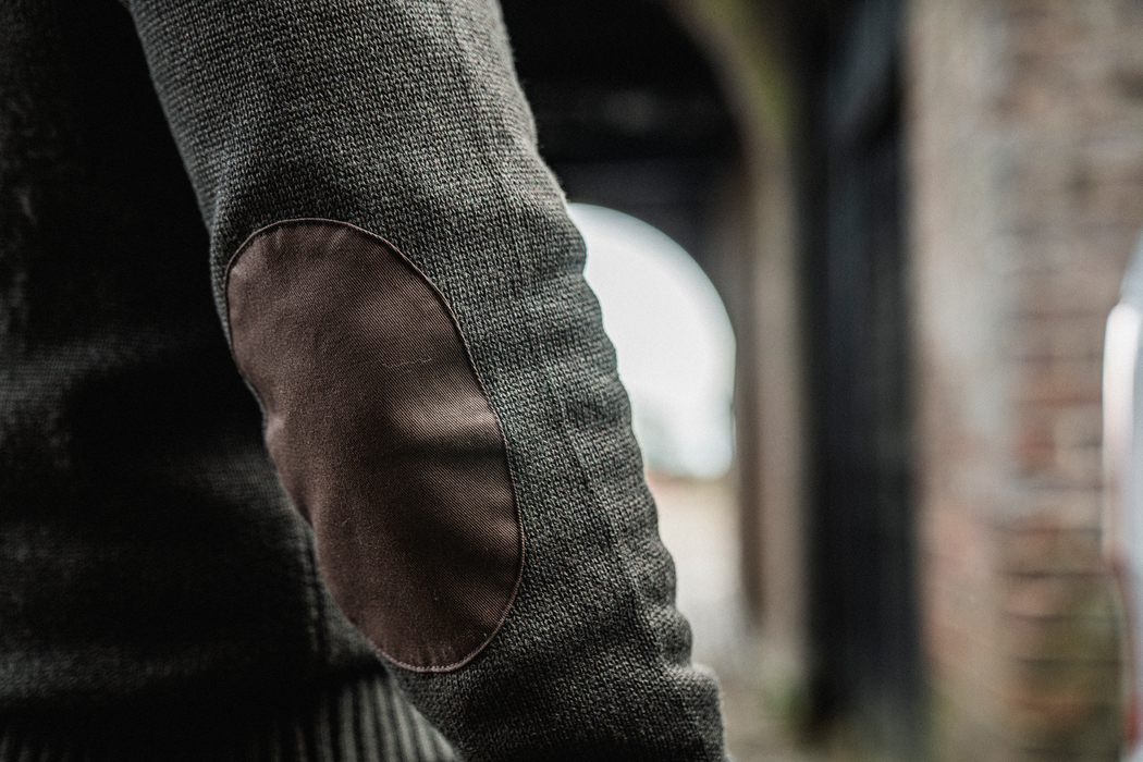 Stickad vindjacka Mörkbrun – Seeland