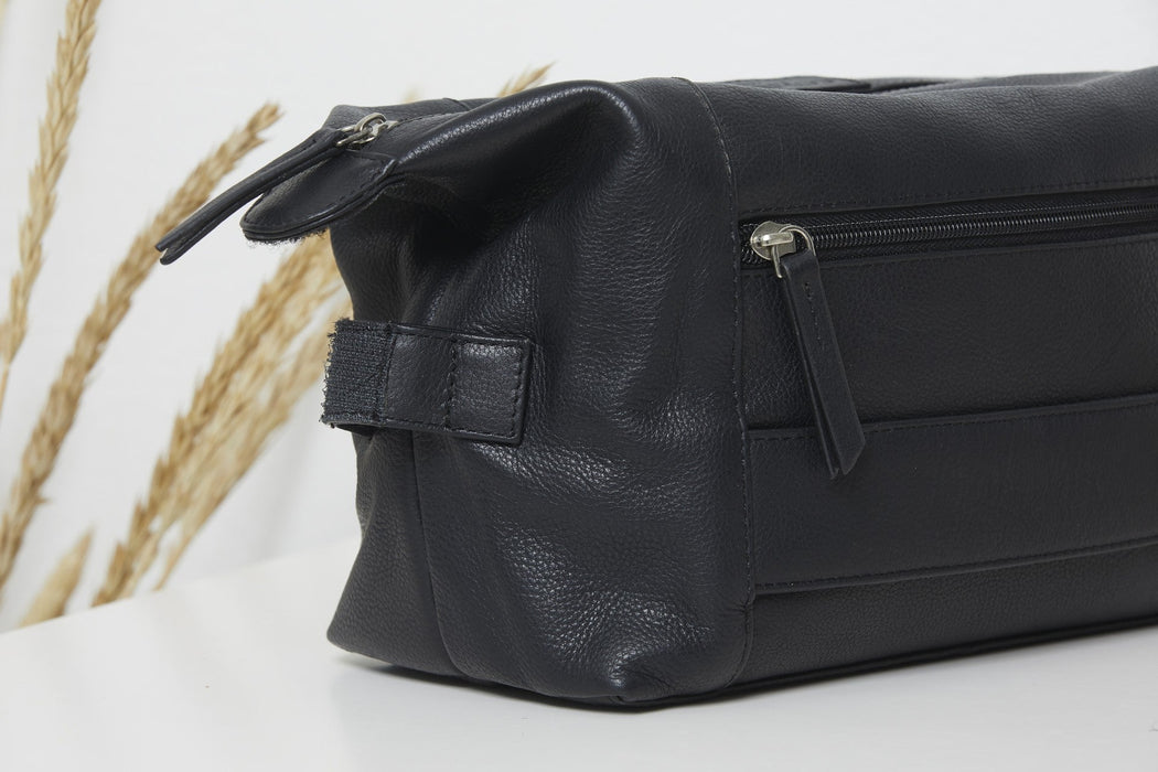 Necessär i läder Svart - Corium